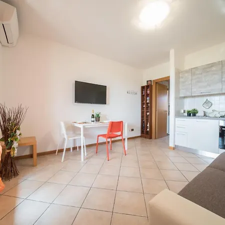 Gardappartamenti Cascinale Pool Apartment