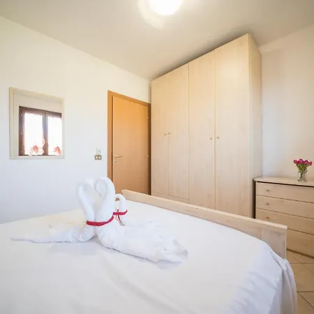 Apartment Gardappartamenti Cascinale Pool
